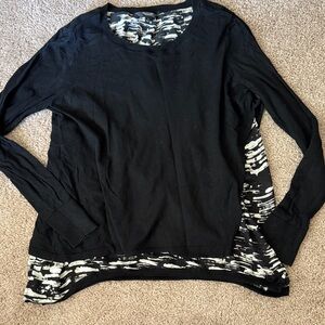 💜 3 for $10 Simply Vera Vera Wang Black and White Long Sleeve Top